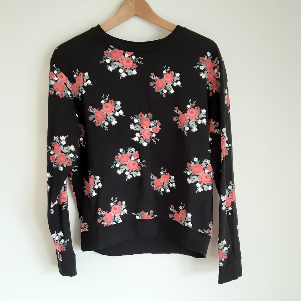 Black flower long sleeve